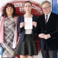 Burmistrz Darłowa wręczył uczniom w Darłówku  56 stypendiów za dobre wyniki w nauce